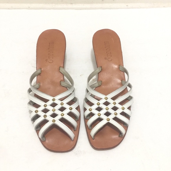 Bernardo WM Sz/7.5N White Leather Cross Straps Gold Embellished Pump Sandal - Picture 4 of 10